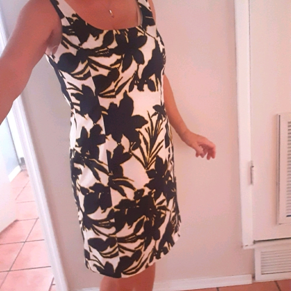 Sleeveless black and white summer dress